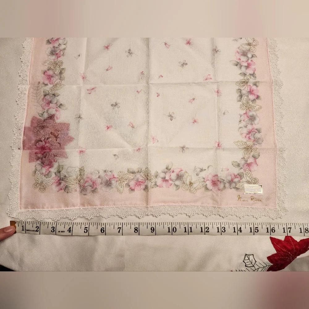 Nina Ricci Pink Floral Lace Handkerchief - NEW WITH STICKER JAPAN Exclusive - Picture 6 of 13